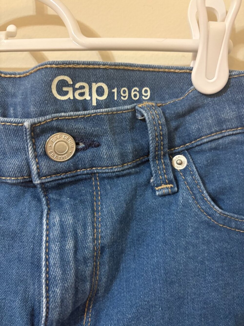 Gap 1969 Size 30 regular jean shorts - Picture 3 of 4